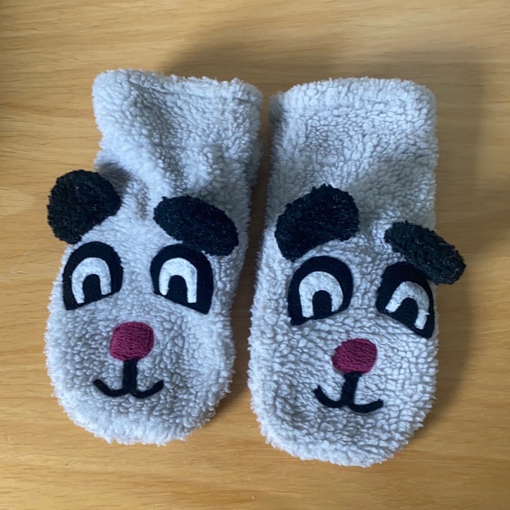 Women’s winter dog mittens